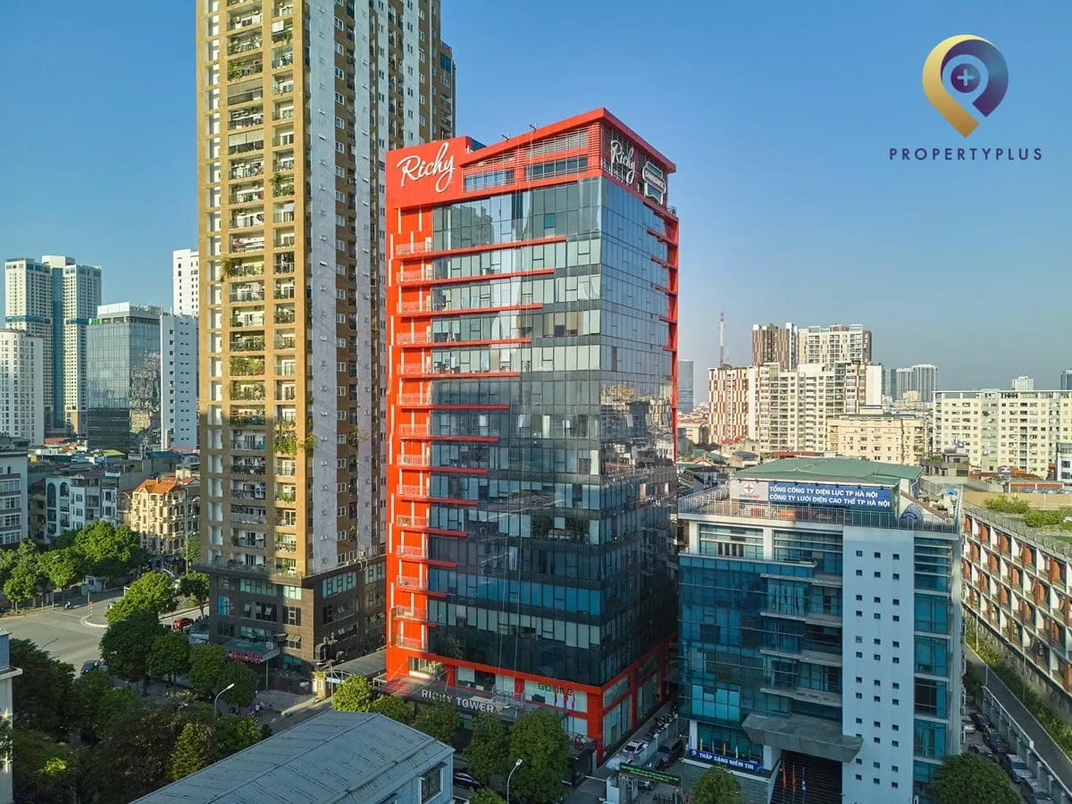 Toàn cảnh tòa nhà Richy Tower nhìn từ trên cao tại quận Cầu Giấy.